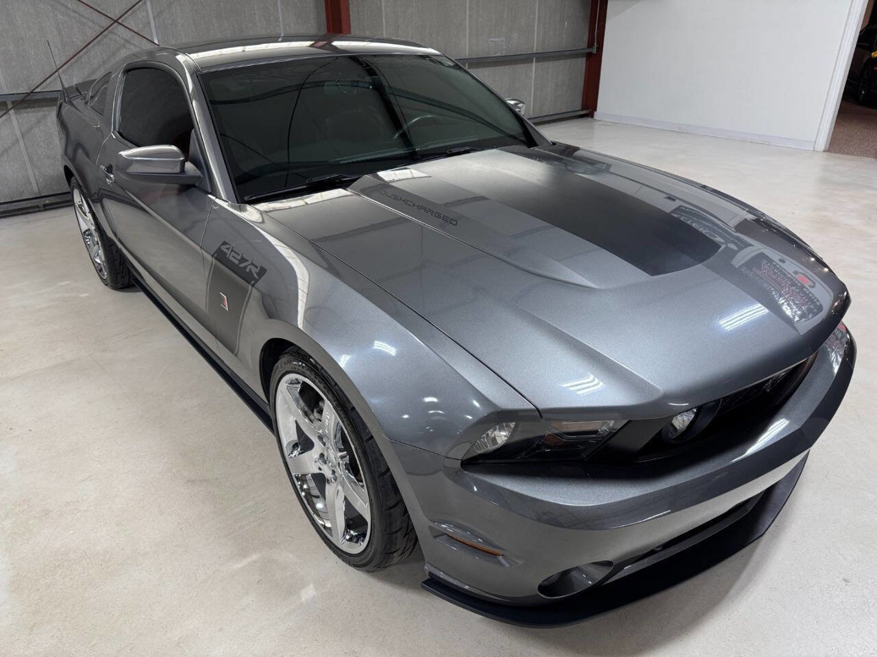 Used 2010 Ford Mustang GT Premium image 34