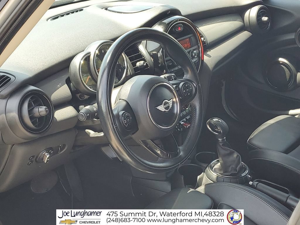 Used 2016 MINI Cooper 4-Door Hardtop FWD image 12