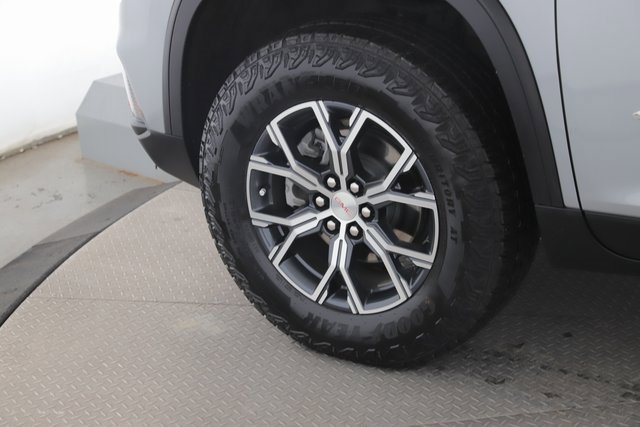 Used 2024 GMC Acadia AT4 image 13