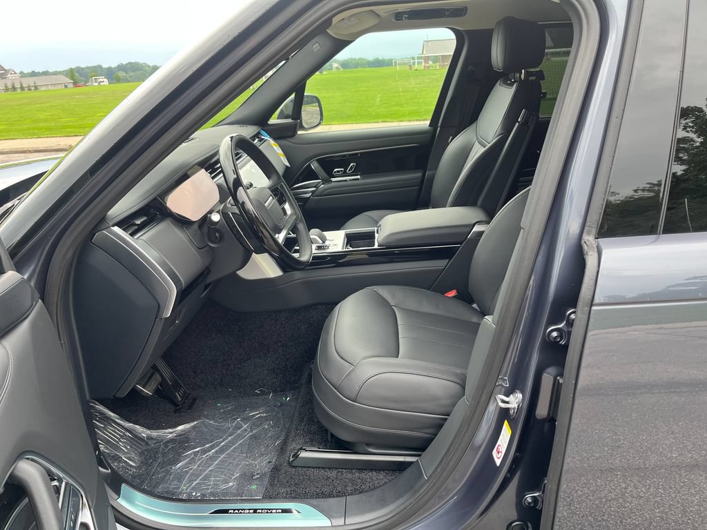 New 2026 Land Rover Range Rover SE AWD/4WD image 9