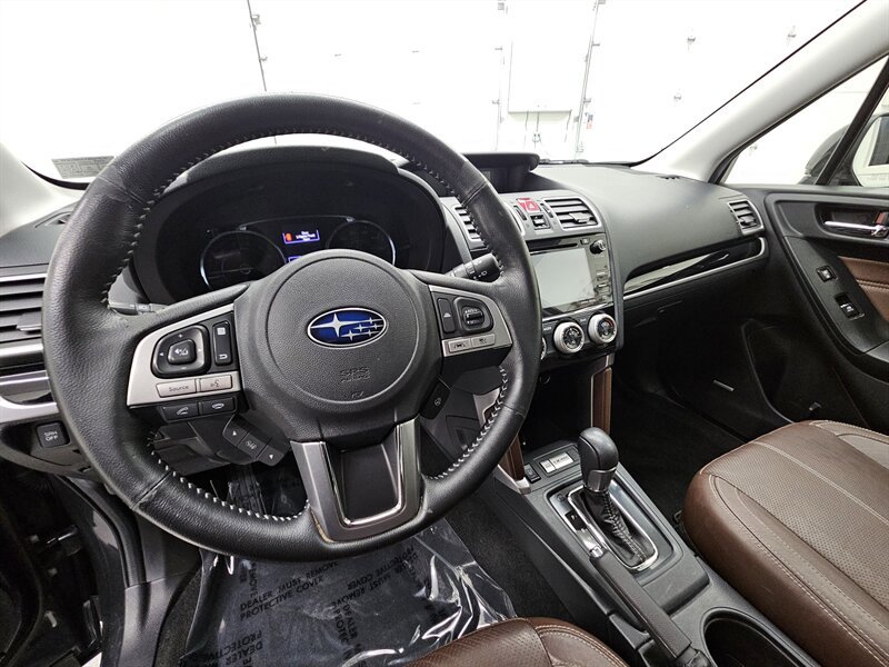 Used 2018 Subaru Forester 2.5i Touring AWD/4WD image 8