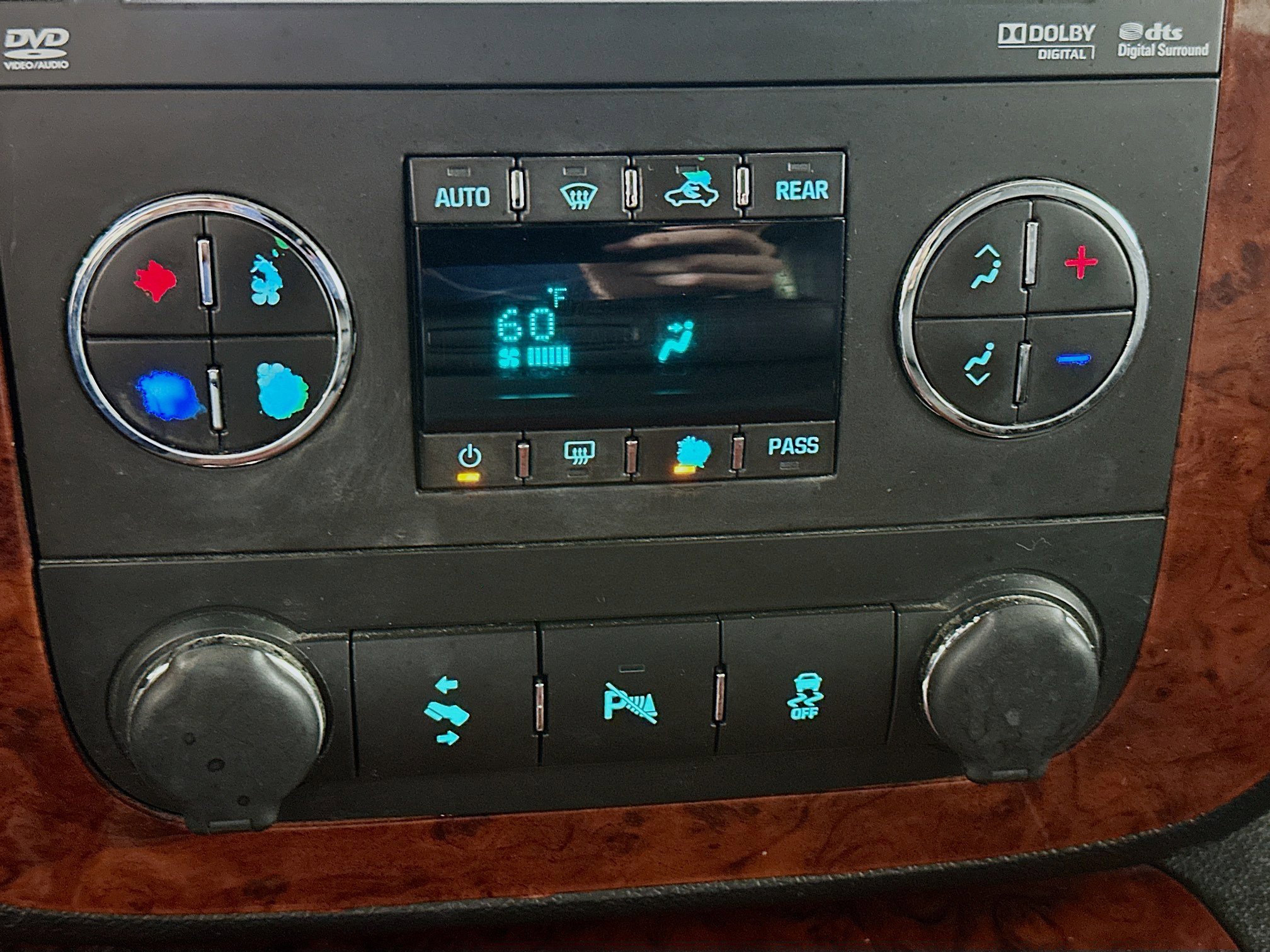 Used 2013 Chevrolet Tahoe LTZ image 16