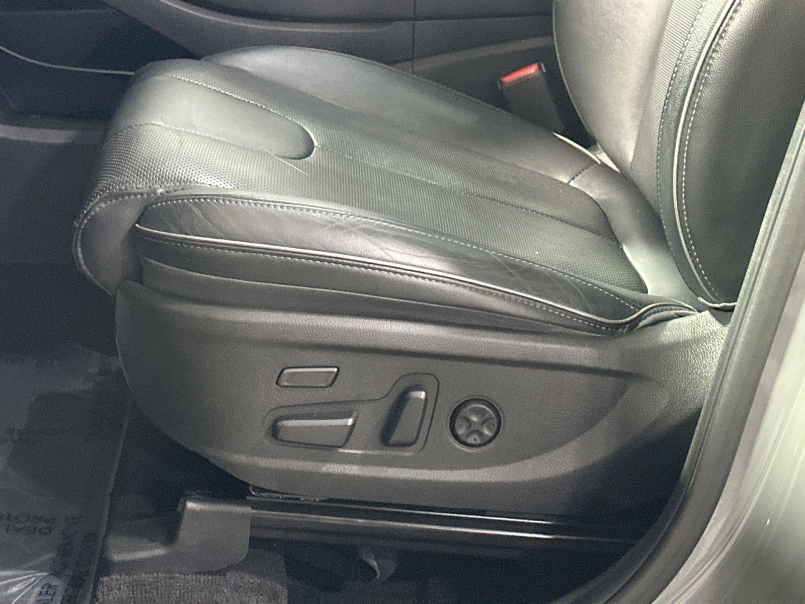 Used 2022 Hyundai Santa Fe Limited image 14