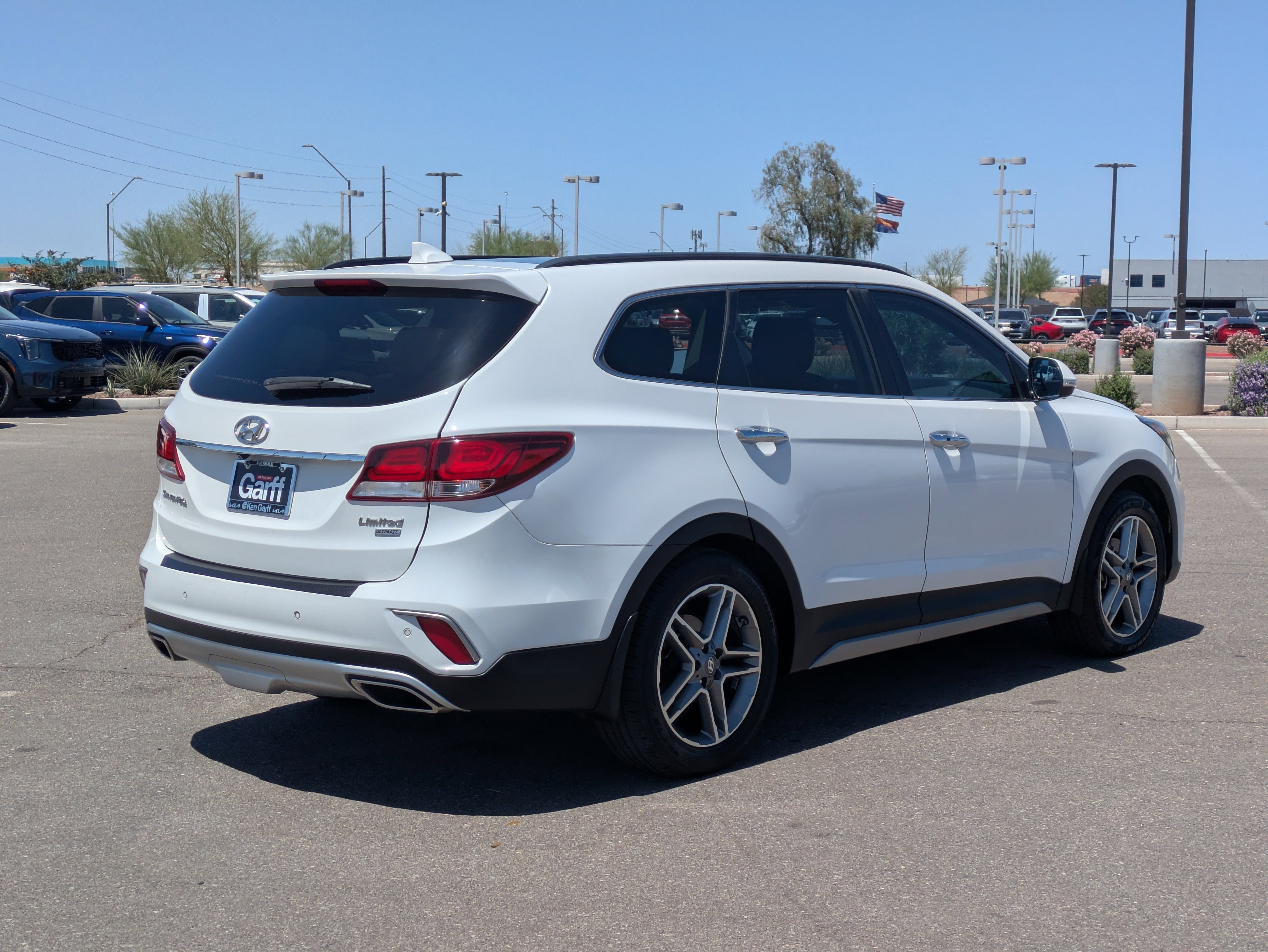 Used 2018 Hyundai Santa Fe Limited FWD image 5
