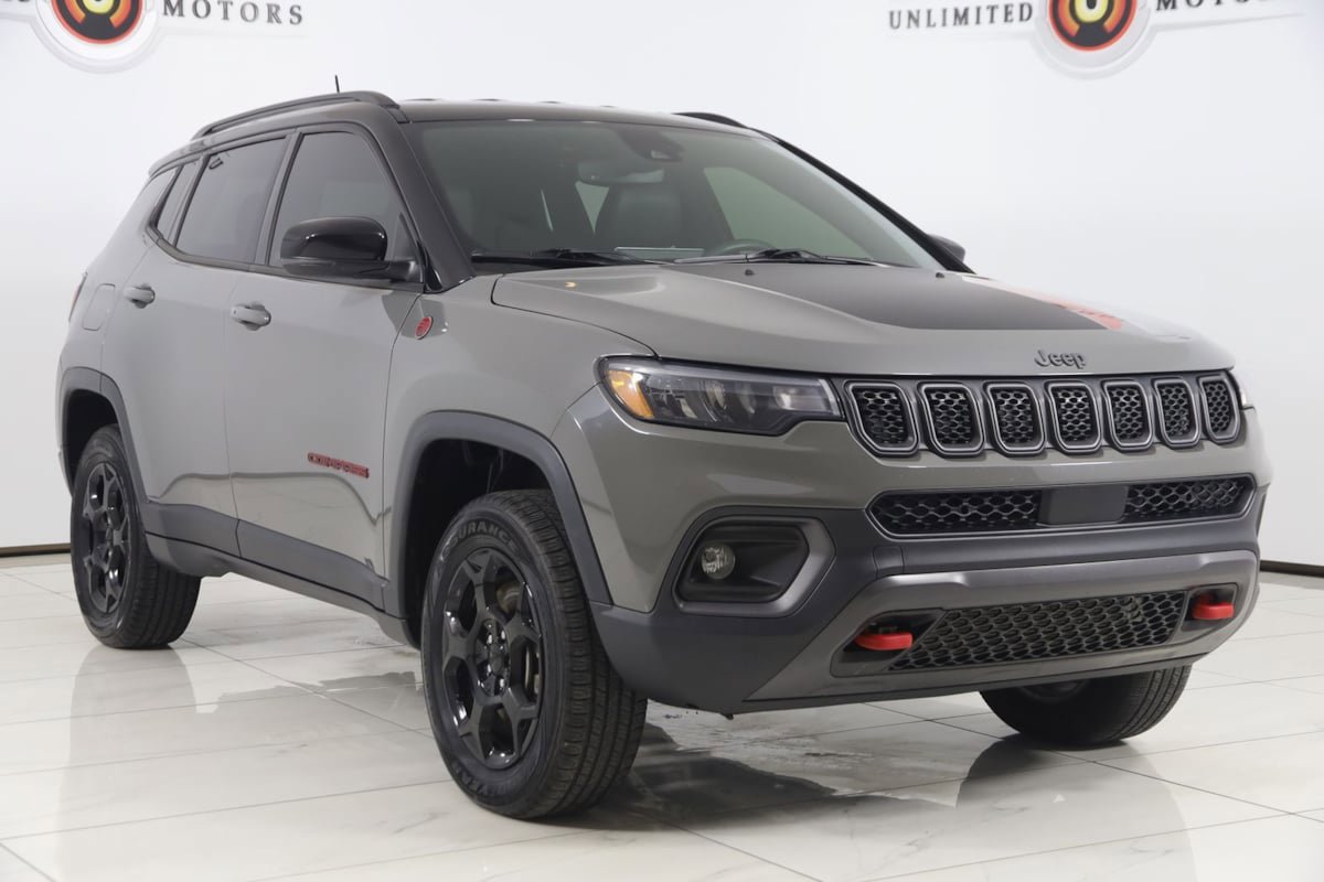 Used 2023 Jeep Compass Trailhawk w/ Trailhawk Convenience Group AWD/4WD image 20