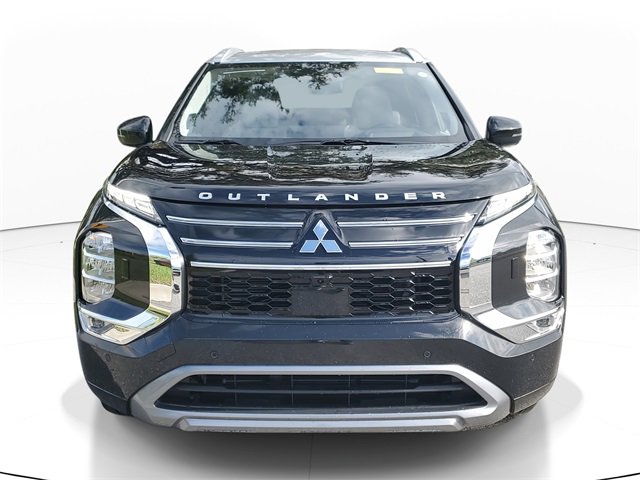 New 2025 Mitsubishi Outlander AWD image 2