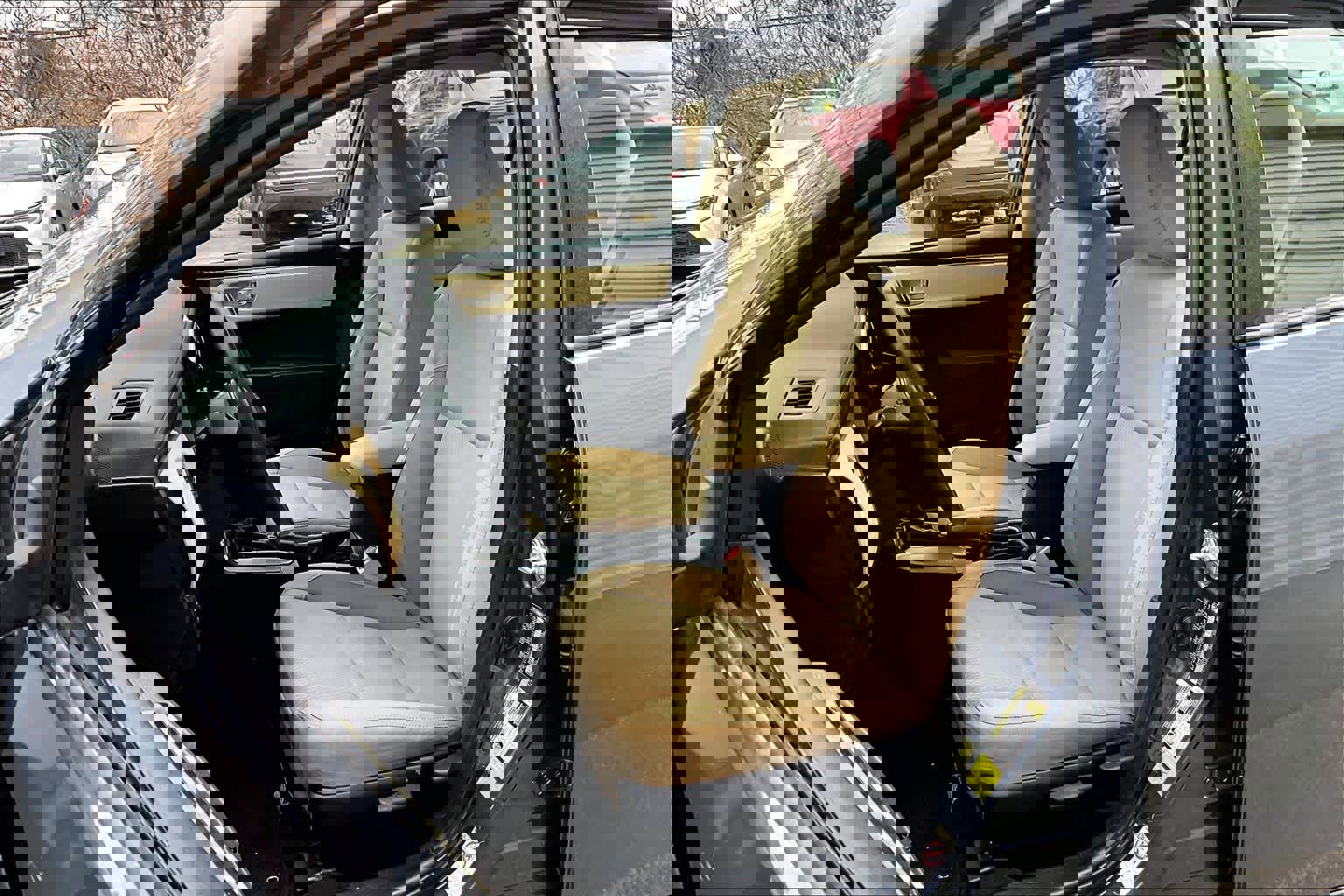 Used 2017 Toyota Corolla LE image 9