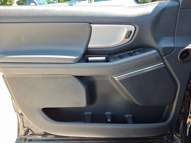 Used 2025 Ford Expedition Max Active AWD/4WD image 13