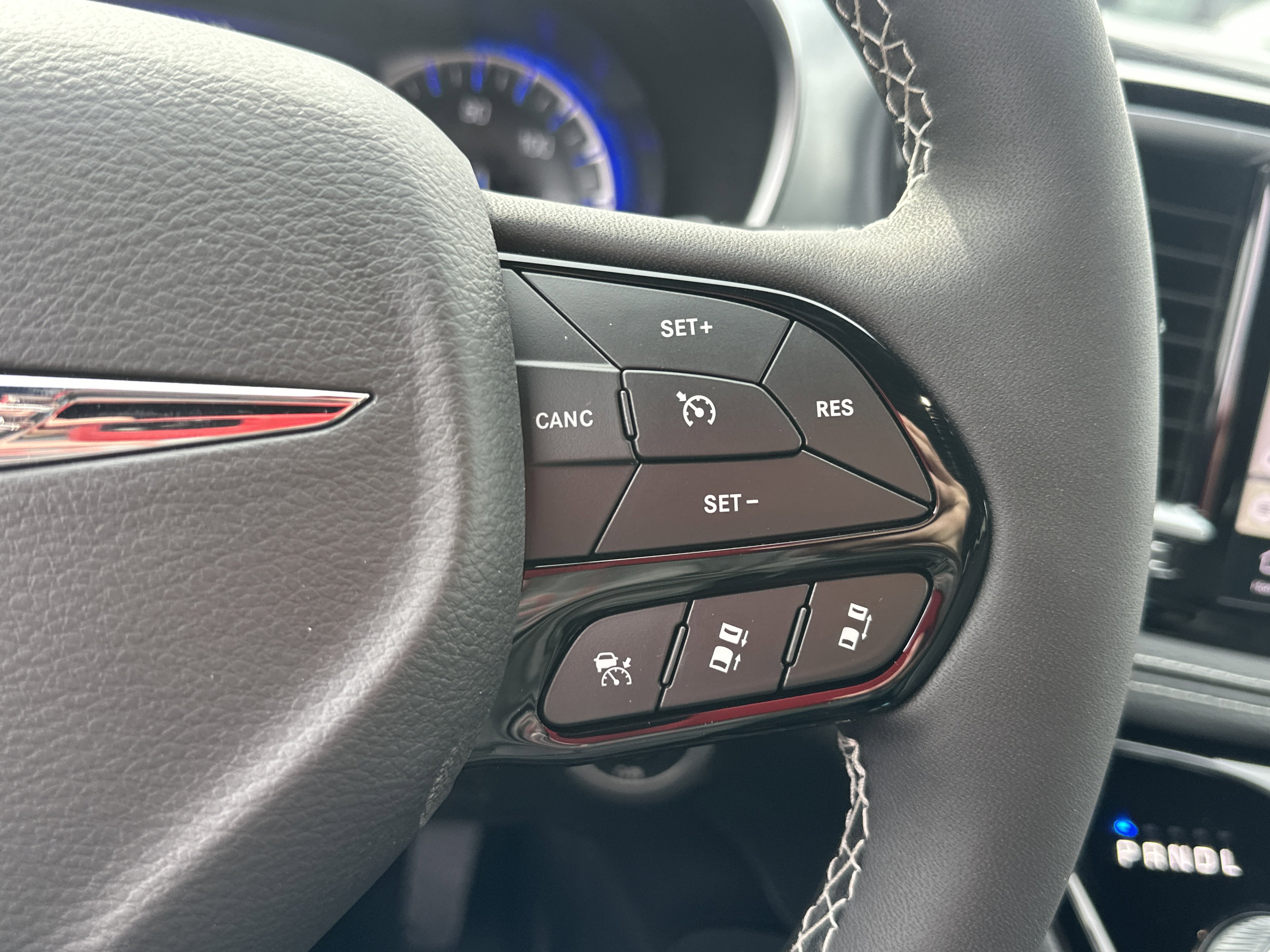 New 2026 Chrysler Pacifica Limited w/ S Appearance Package FWD image 11