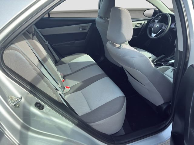 Used 2017 Toyota Corolla LE image 29