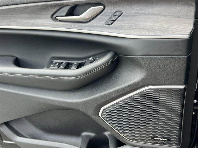 Used 2022 Jeep Grand Cherokee Limited 4xe image 35