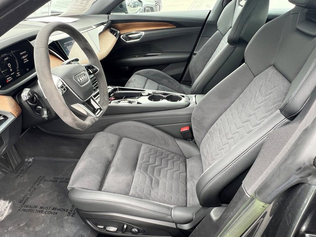 Certified 2023 Audi e-tron GT Premium Plus w/ Executive Package image 3