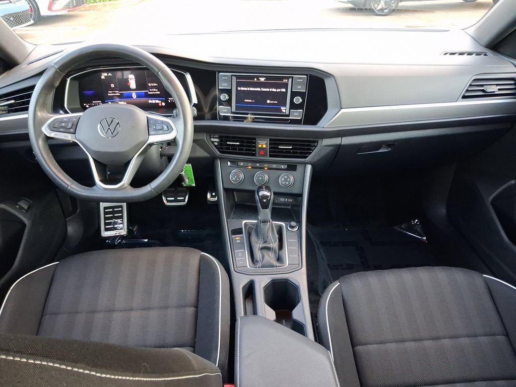 Certified 2024 Volkswagen Jetta Sport FWD image 9