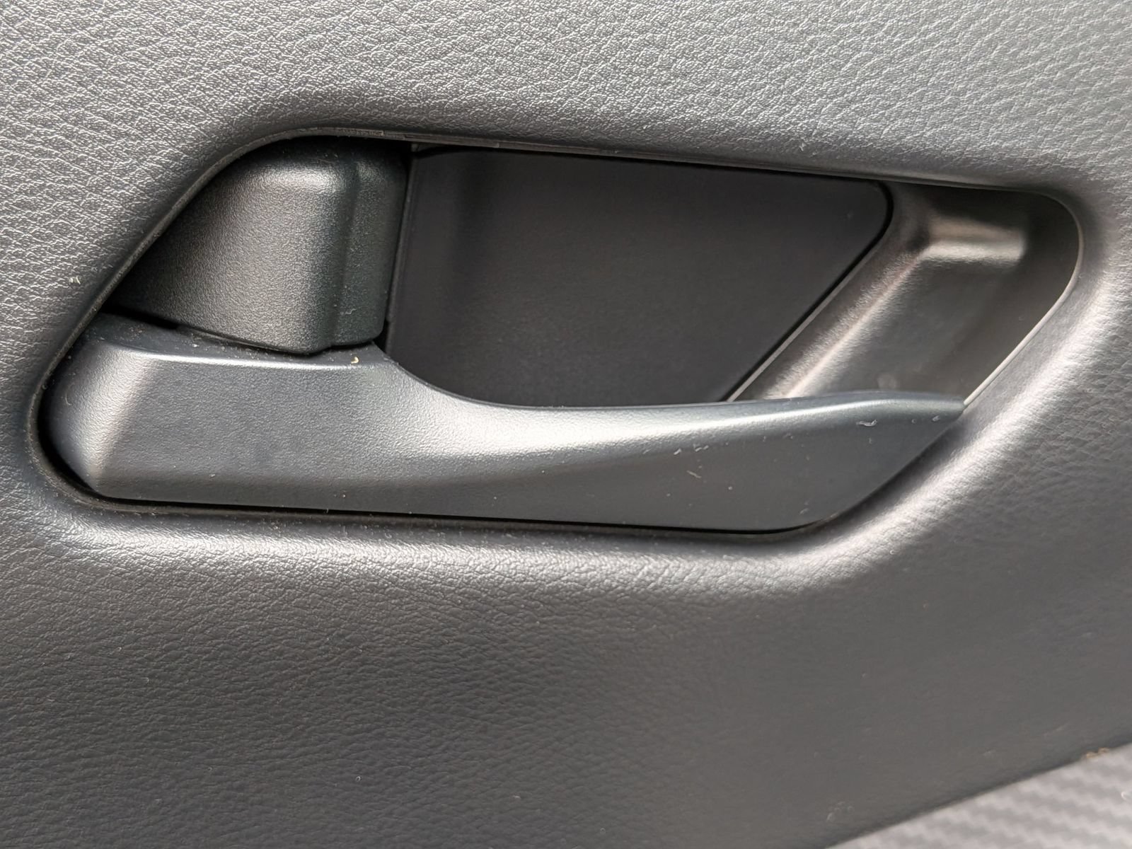 Used 2024 Nissan Sentra SV FWD image 27