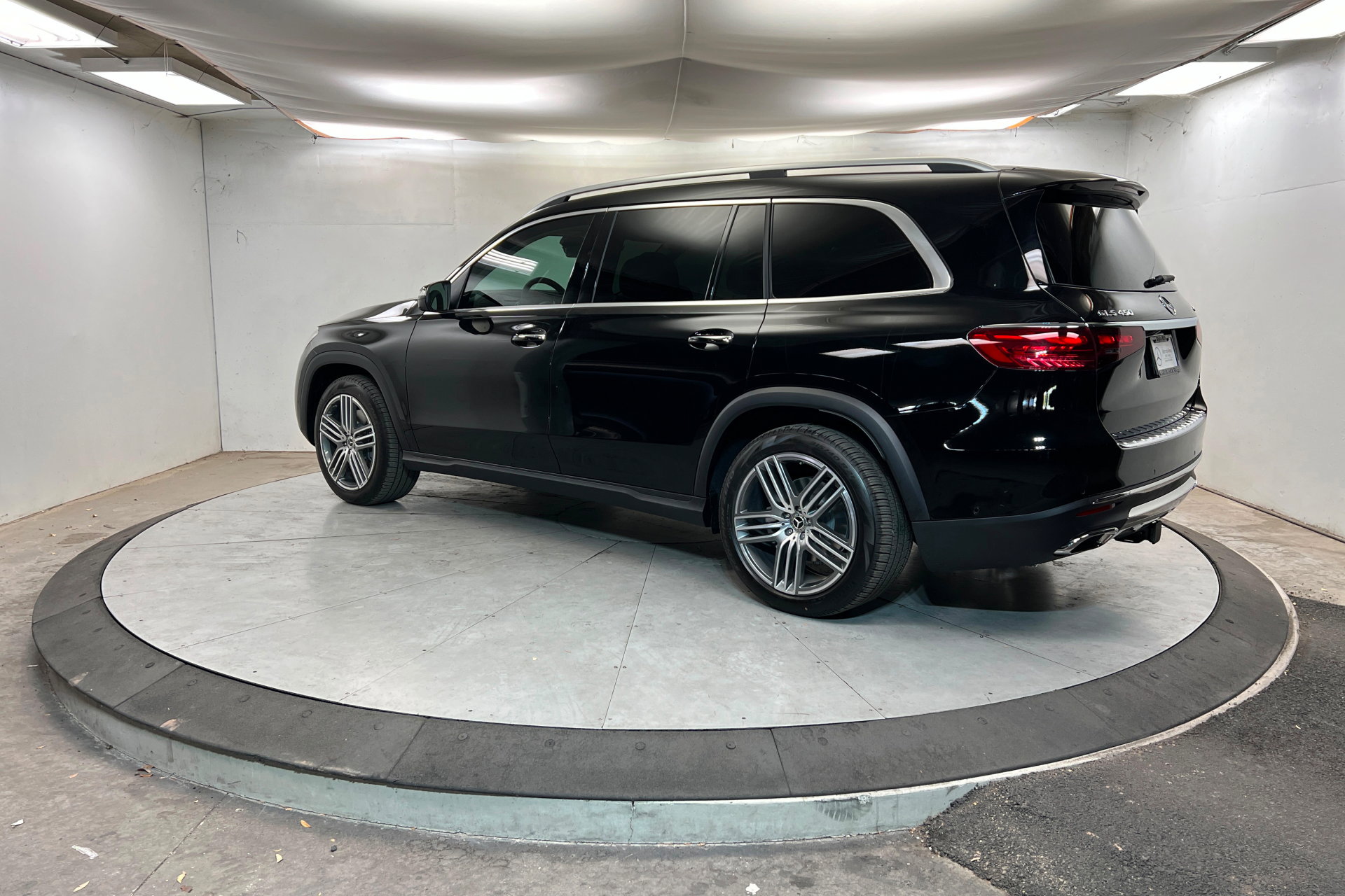 New 2026 Mercedes-Benz GLS 450 GLS 450 image 3