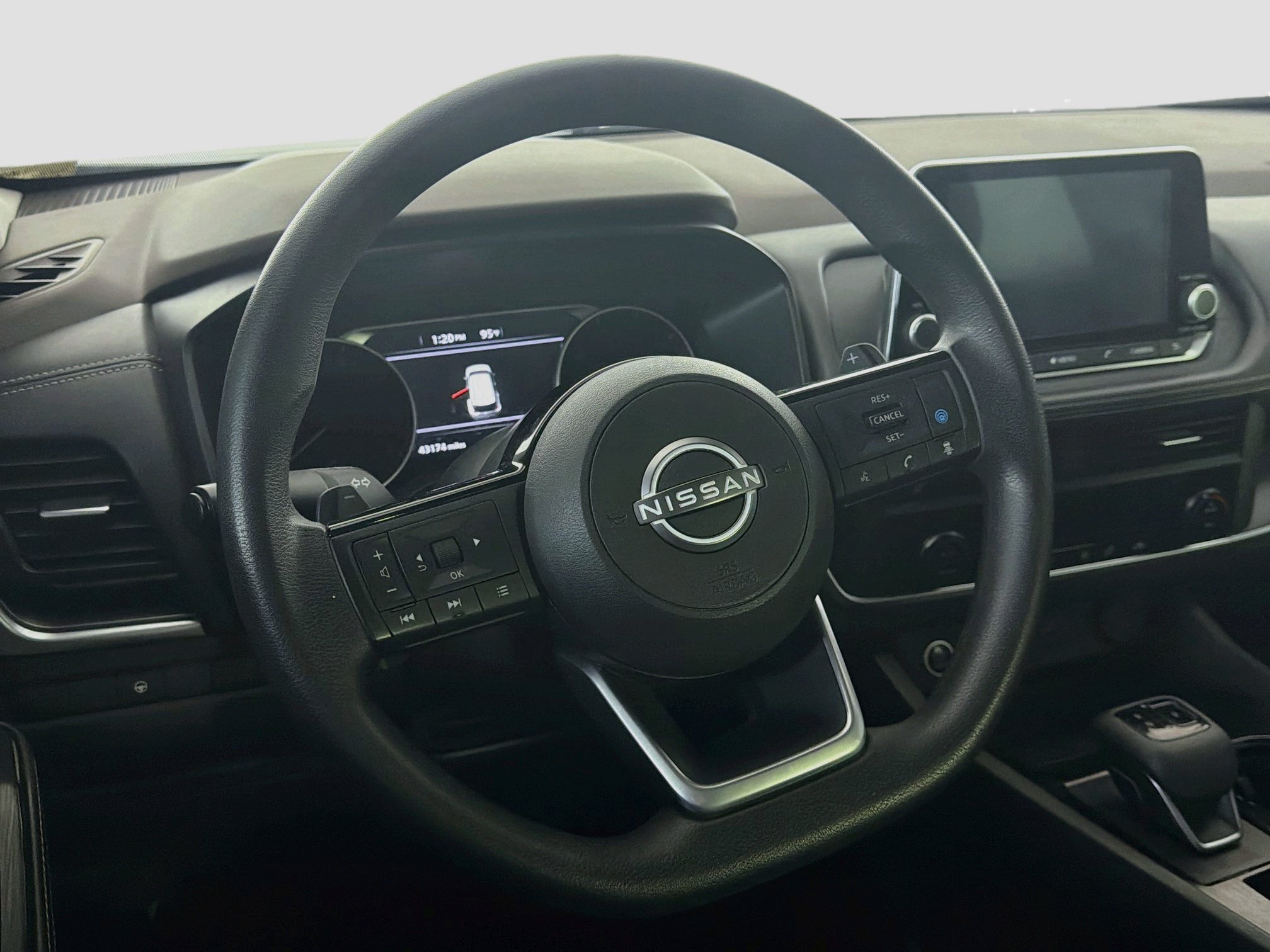 Used 2023 Nissan Rogue SV AWD/4WD image 18