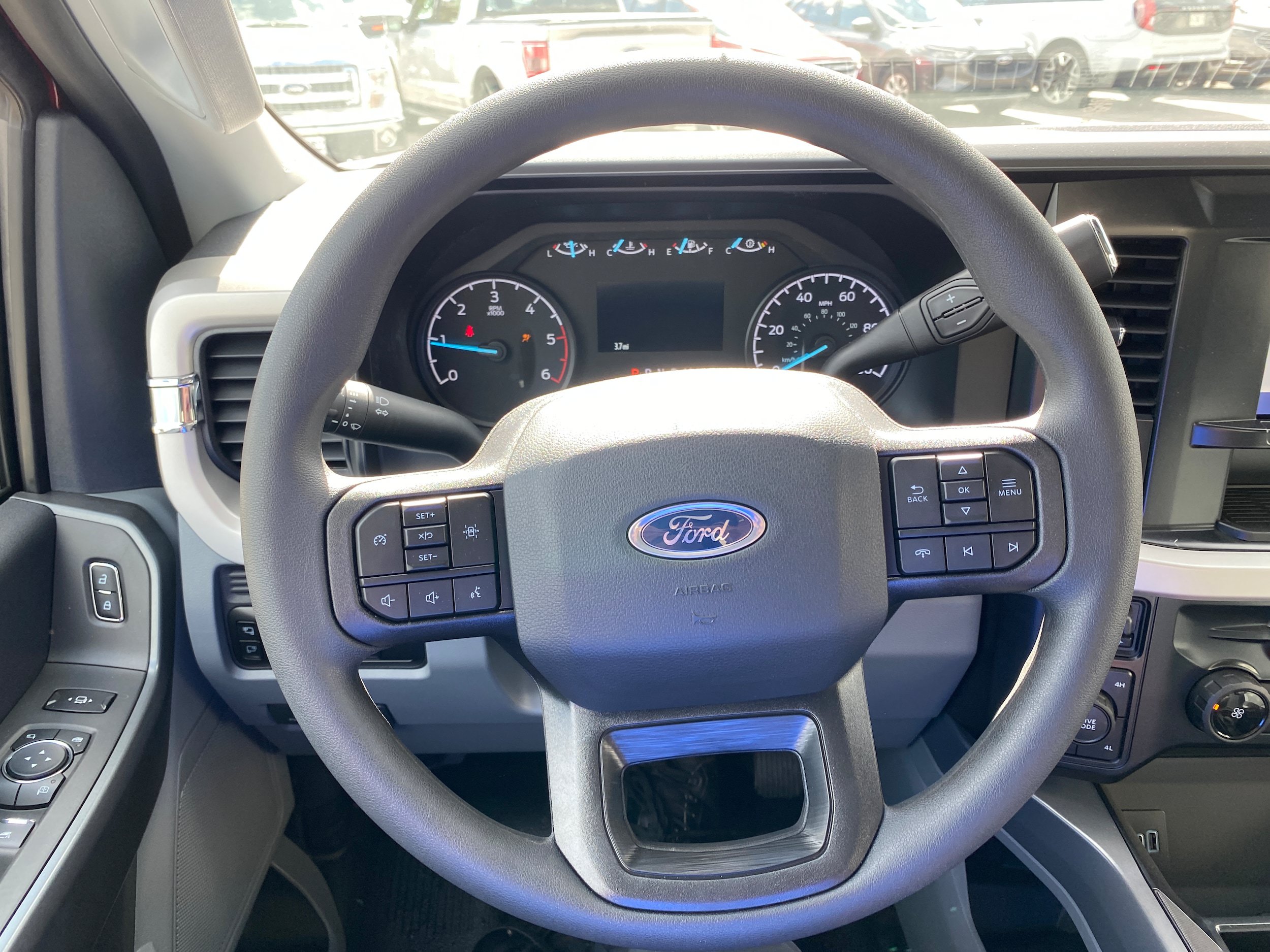 New 2026 Ford F350 XLT w/ XLT Value Package AWD/4WD image 23
