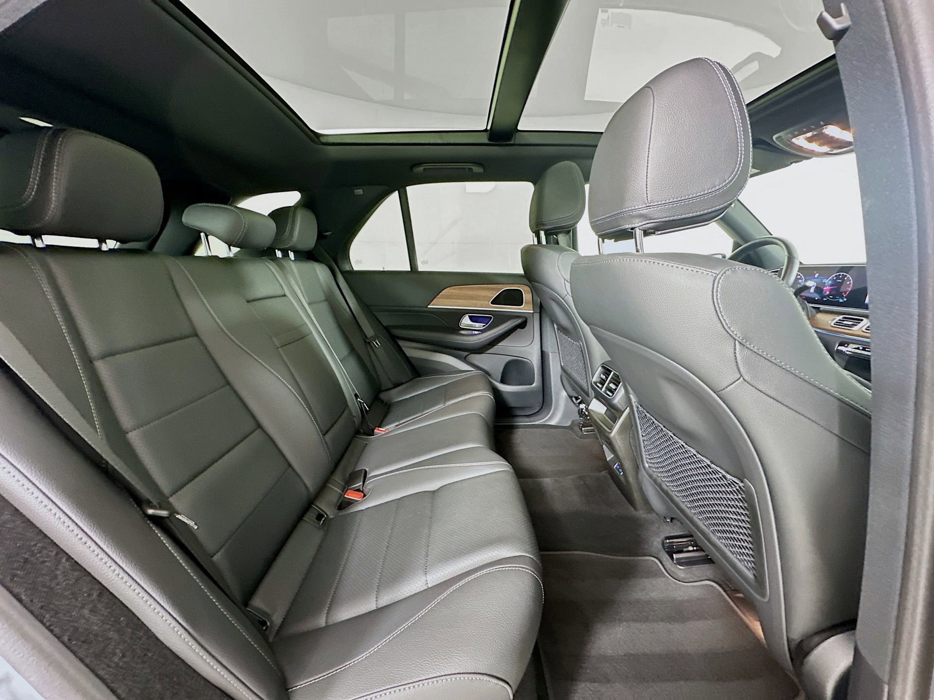 Certified 2025 Mercedes-Benz GLE 350 4MATIC image 30