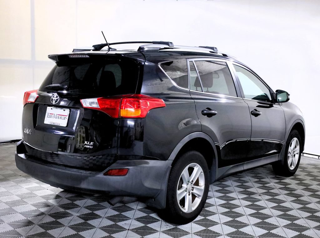 Used 2014 Toyota RAV4 XLE AWD/4WD image 6