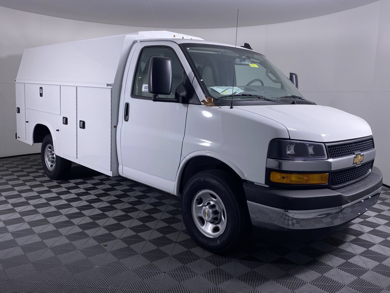 New 2025 Chevrolet Express 3500 w/ Power Convenience Package RWD image 46