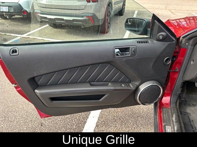 Used 2012 Ford Mustang Premium image 18