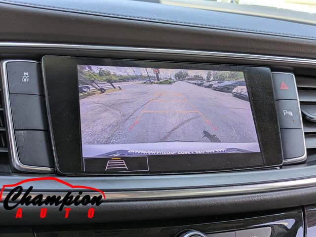Used 2021 Buick Enclave Essence w/ Sound and Sites Package image 27
