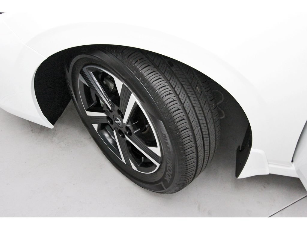 Used 2025 Nissan Sentra SV w/ All-Weather Package FWD image 30