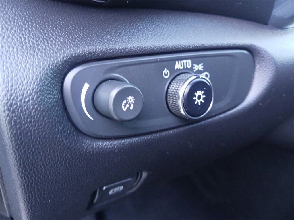 Used 2023 Chevrolet Blazer LT image 33