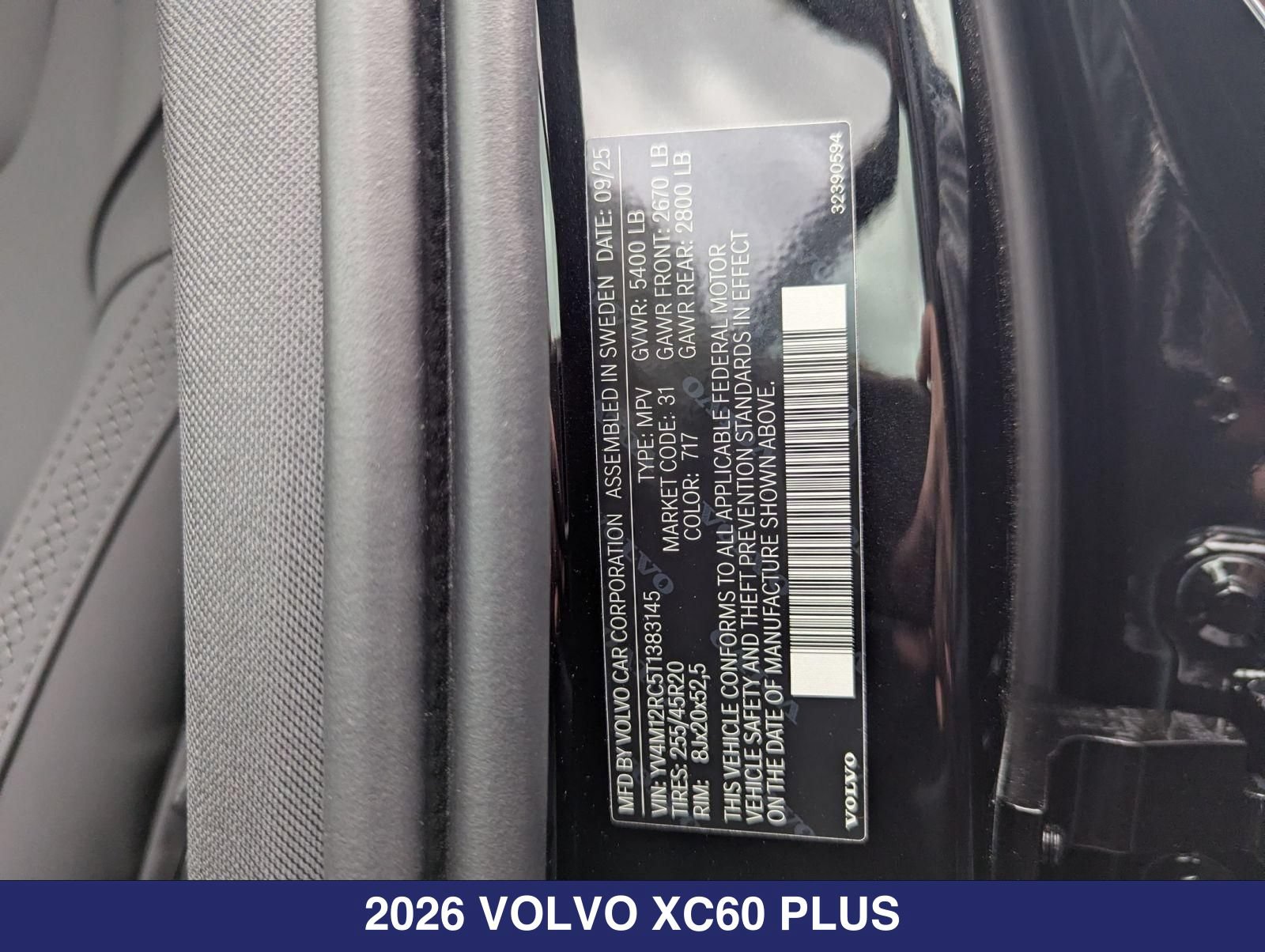 New 2026 Volvo XC60 B5 Plus w/ Protection Package Premier AWD/4WD image 27