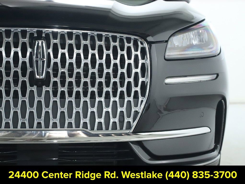 Used 2023 Lincoln Corsair FWD w/ Equipment Group 101A image 8