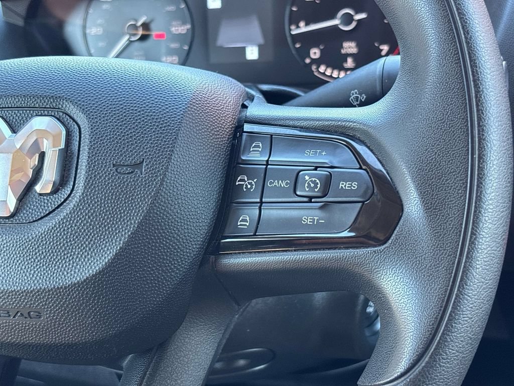 Used 2026 RAM ProMaster 2500 w/ Convenience Group FWD image 18