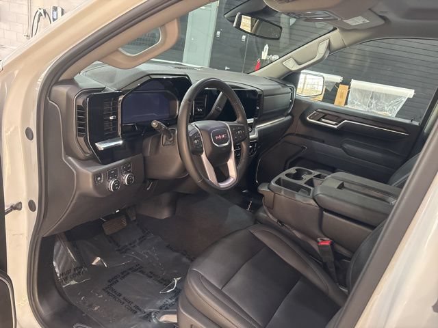 Used 2025 GMC Sierra 1500 SLT AWD/4WD image 11