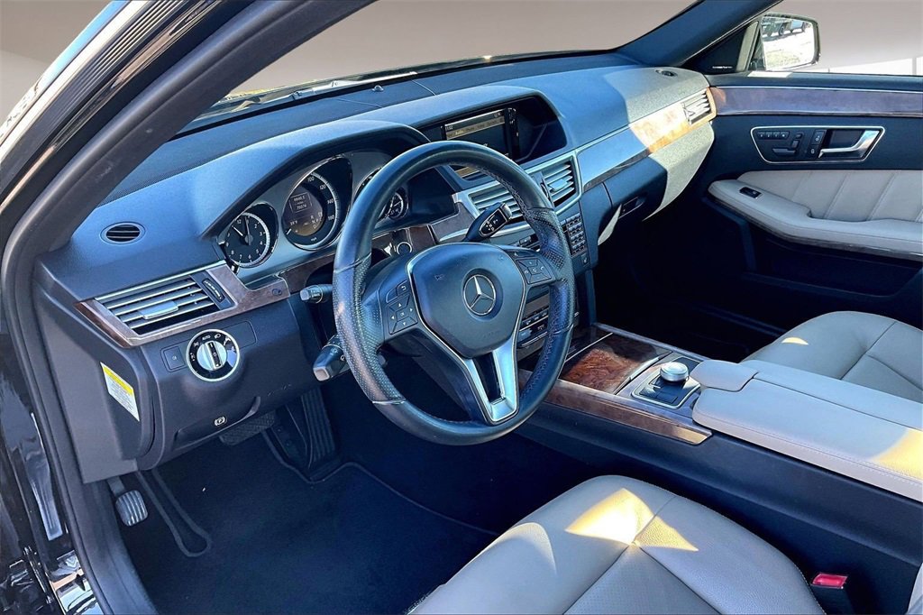 Used 2012 Mercedes-Benz E 350 4MATIC Sedan image 14
