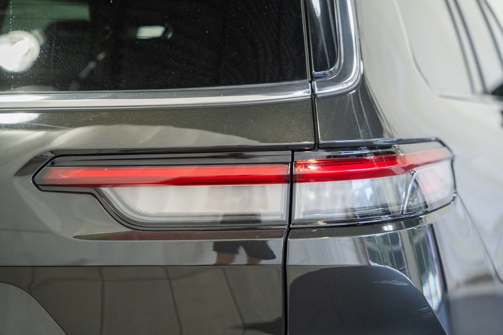 Certified 2023 Jeep Grand Cherokee L Limited AWD/4WD image 6