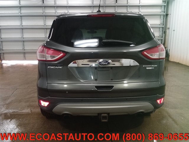 Used 2015 Ford Escape Titanium w/ Equipment Group 301A AWD/4WD image 8