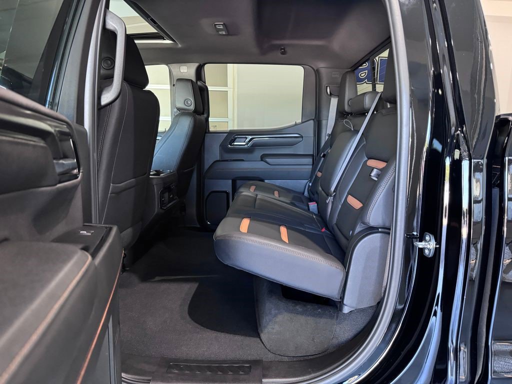 Certified 2023 GMC Sierra 1500 AT4 w/ AT4 Premium Package image 7