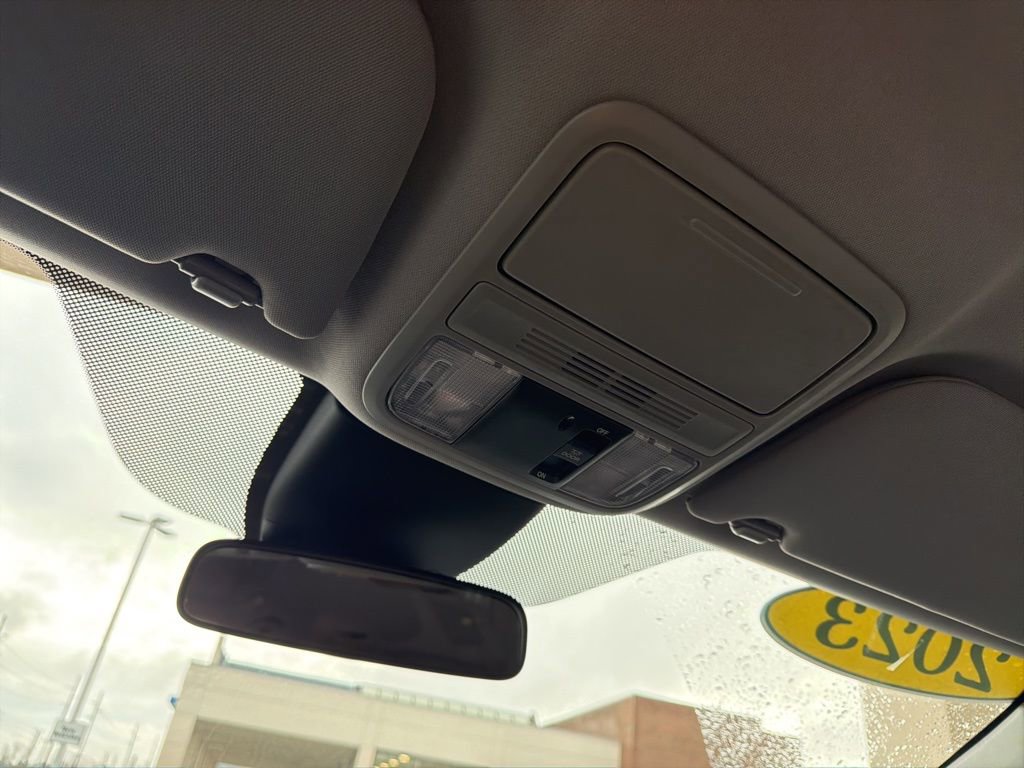 Used 2023 Honda Odyssey EX image 13