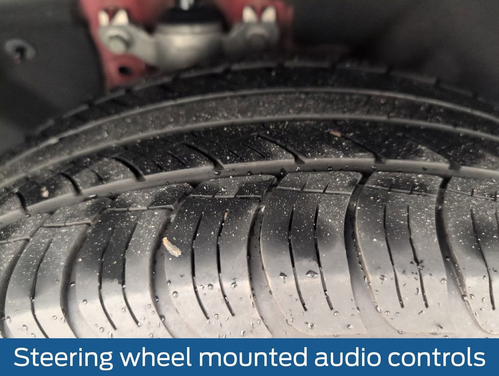 Certified 2022 Ford Explorer XLT w/ Equipment Group 202A image 22