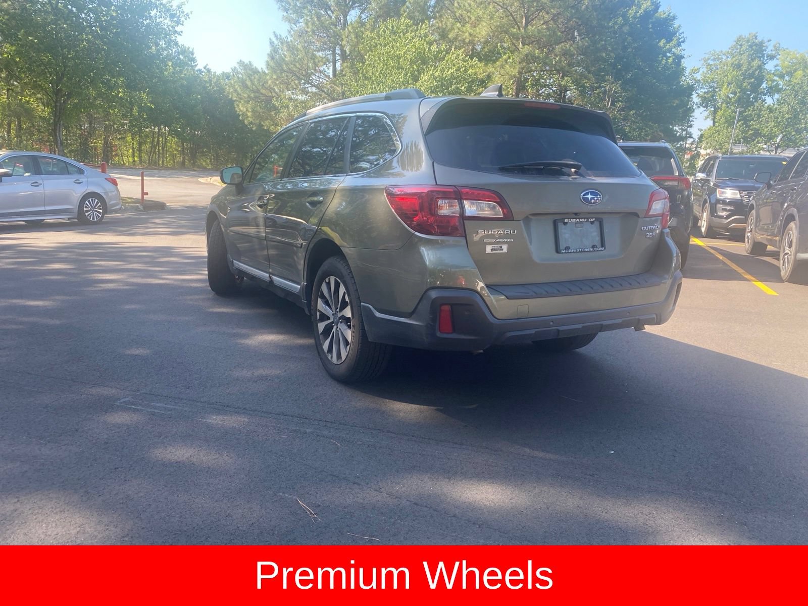 Used 2019 Subaru Outback 3.6R Touring AWD/4WD image 11