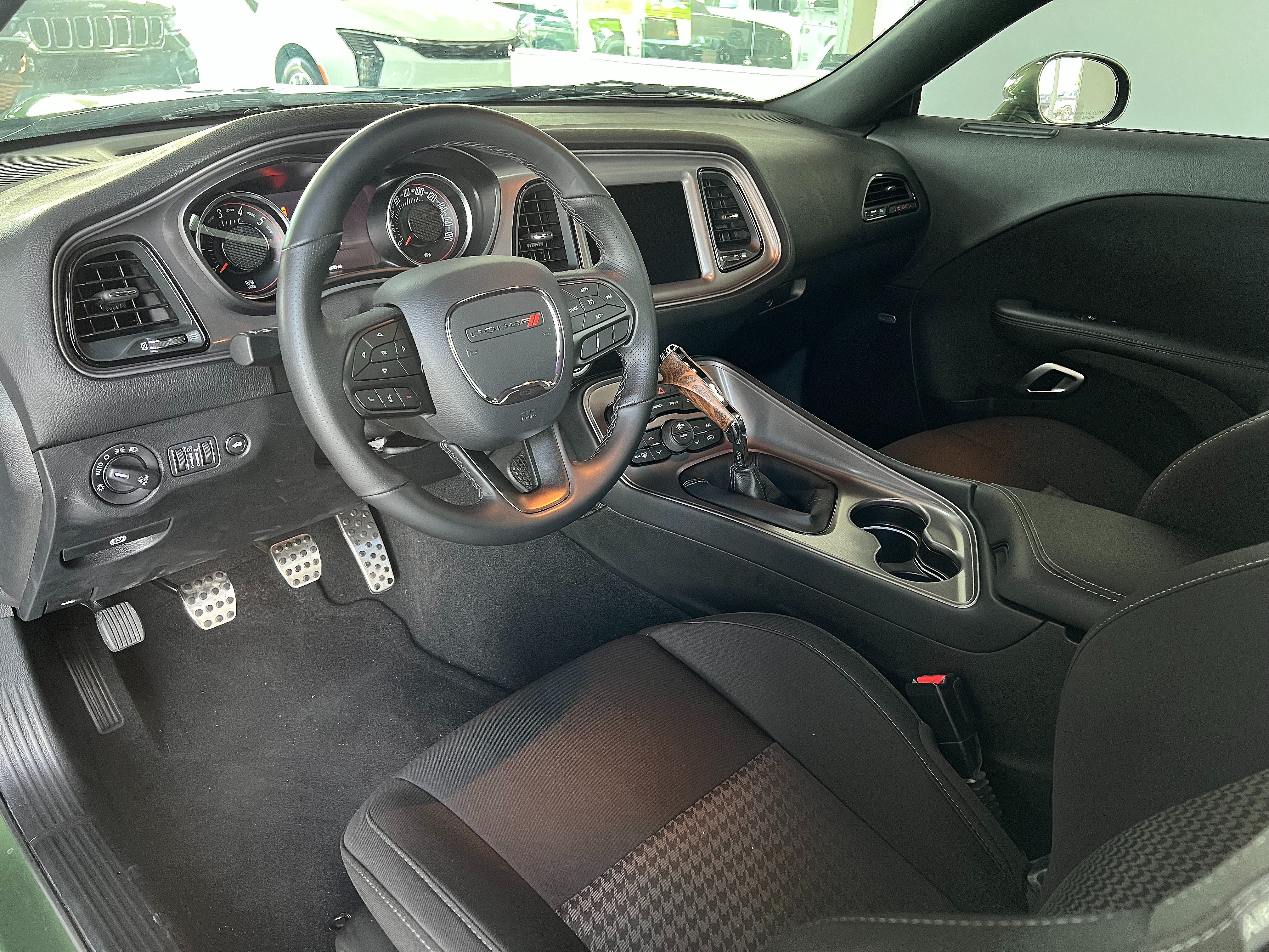 Used 2023 Dodge Challenger R/T Scat Pack w/ Scat Pack Stripe RWD image 9