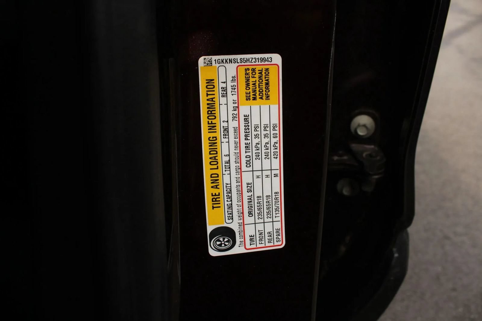 Used 2017 GMC Acadia SLE w/ Driver Alert Package I AWD/4WD image 35
