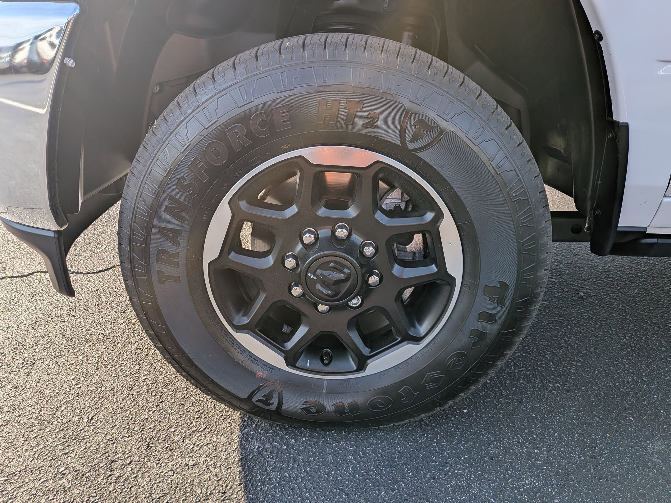 Used 2025 RAM 2500 Laramie image 9