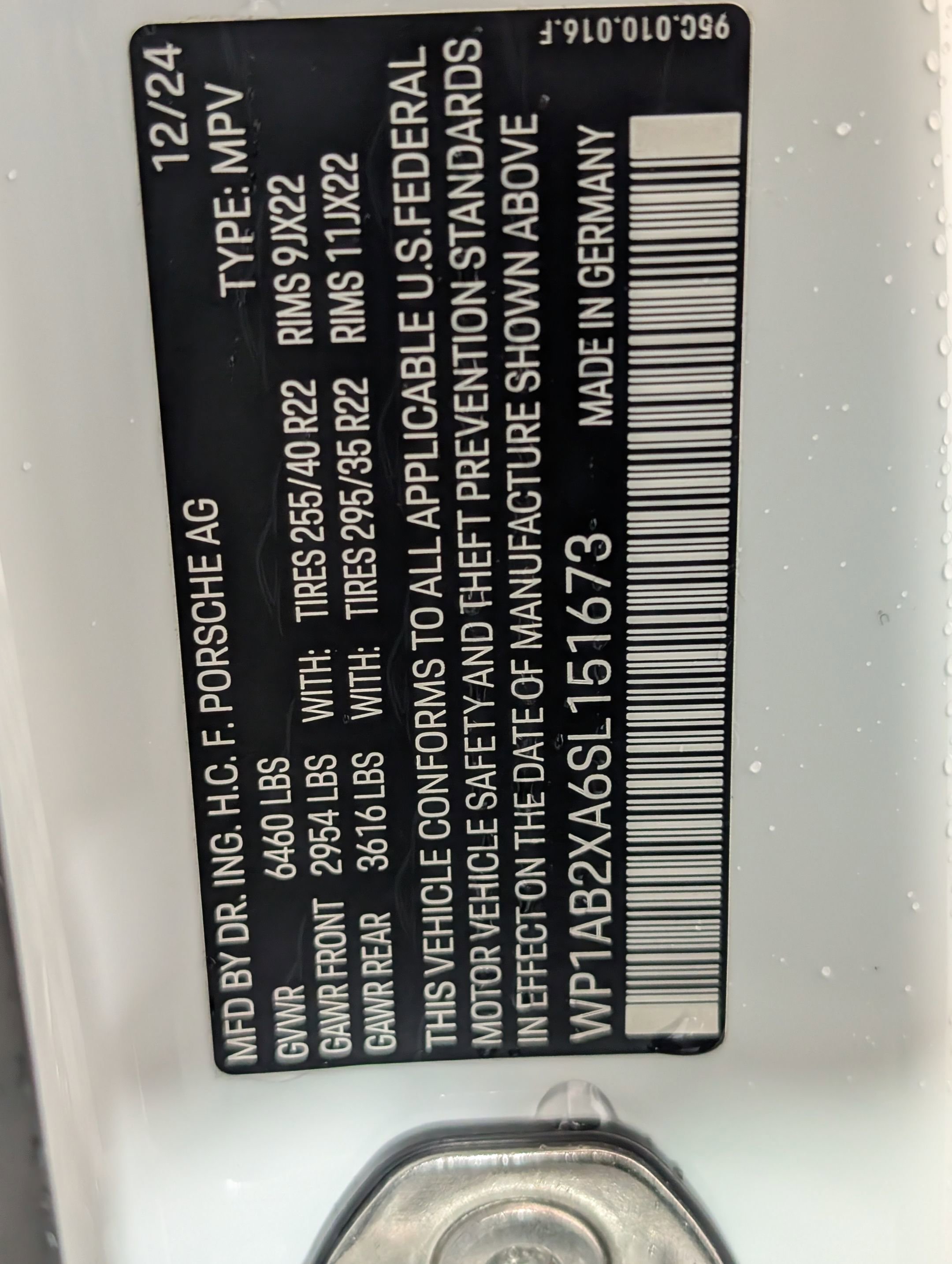 Used 2025 Porsche Macan 4S Electric image 25