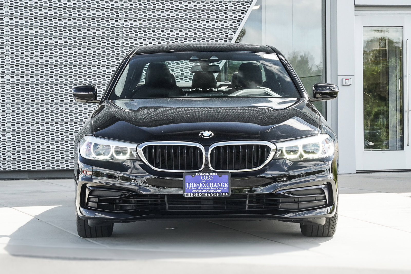 Used 2019 BMW 540i xDrive w/ Premium Package image 28
