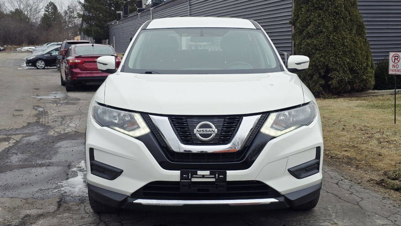 Used 2017 Nissan Rogue S image 9