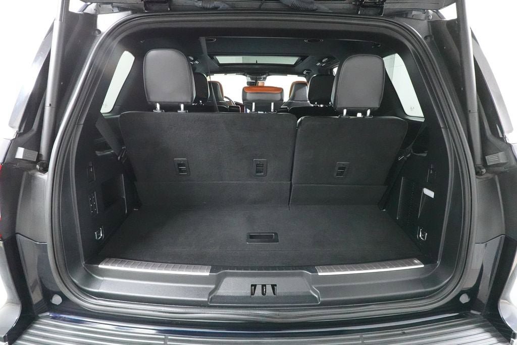 Used 2021 Lincoln Navigator Reserve w/ Luxury Package AWD/4WD image 30
