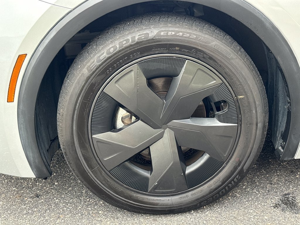 Used 2025 Toyota Prius LE FWD image 22
