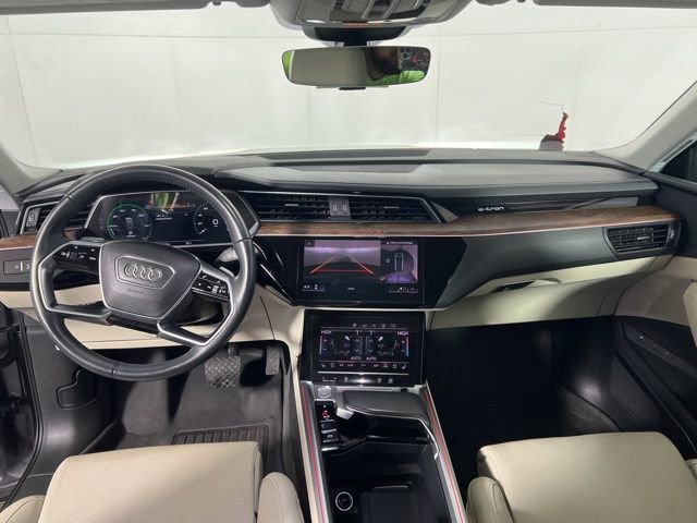 Used 2019 Audi e-tron Prestige w/ Prestige Package image 25