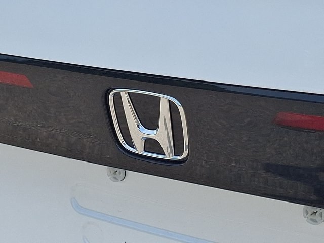 Used 2025 Honda Accord LX image 32