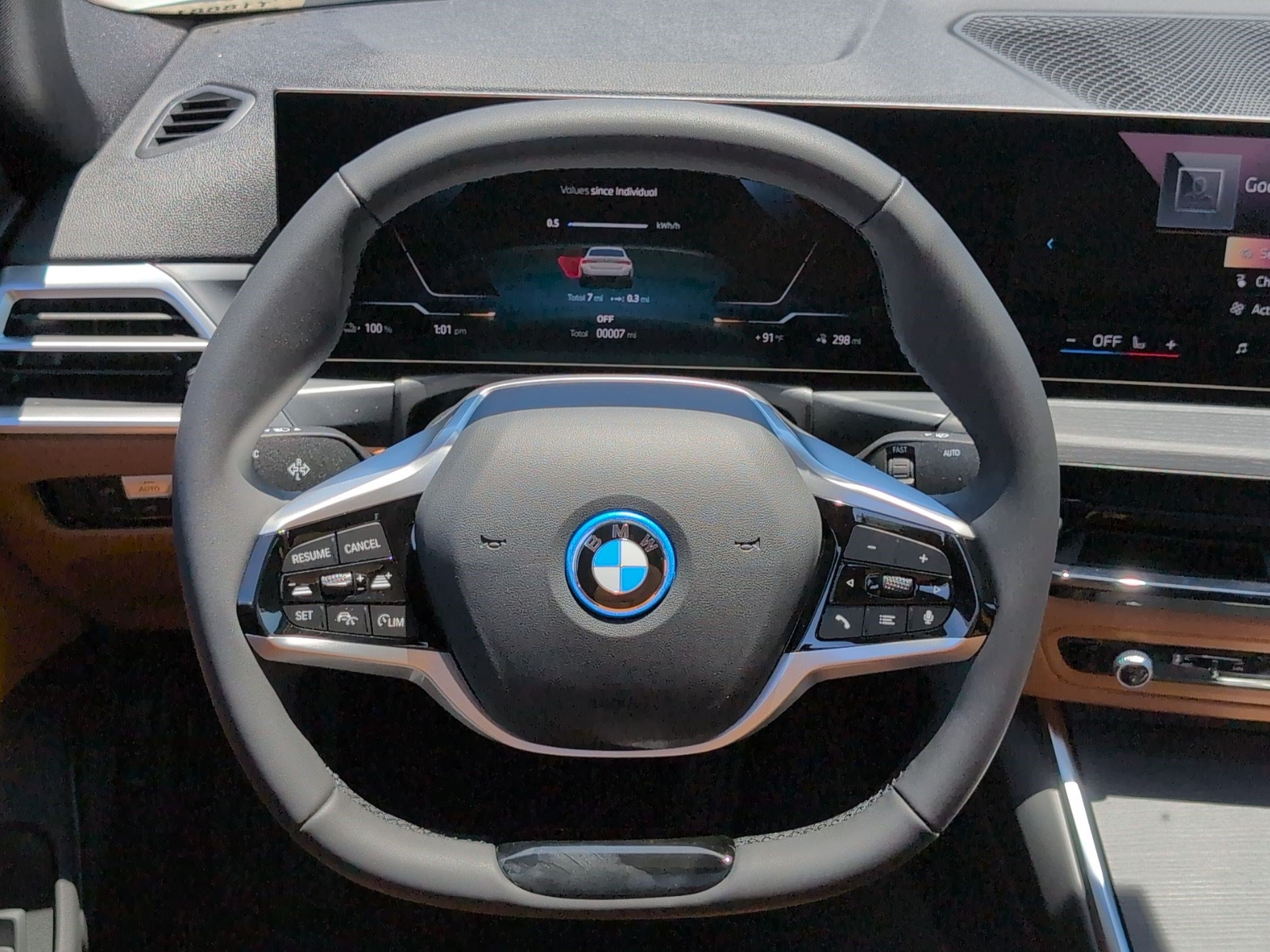 New 2026 BMW i4 eDrive40 w/ Parking Assistance Package RWD image 18